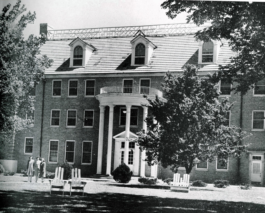 Caraway Hall - Arkansas Tech