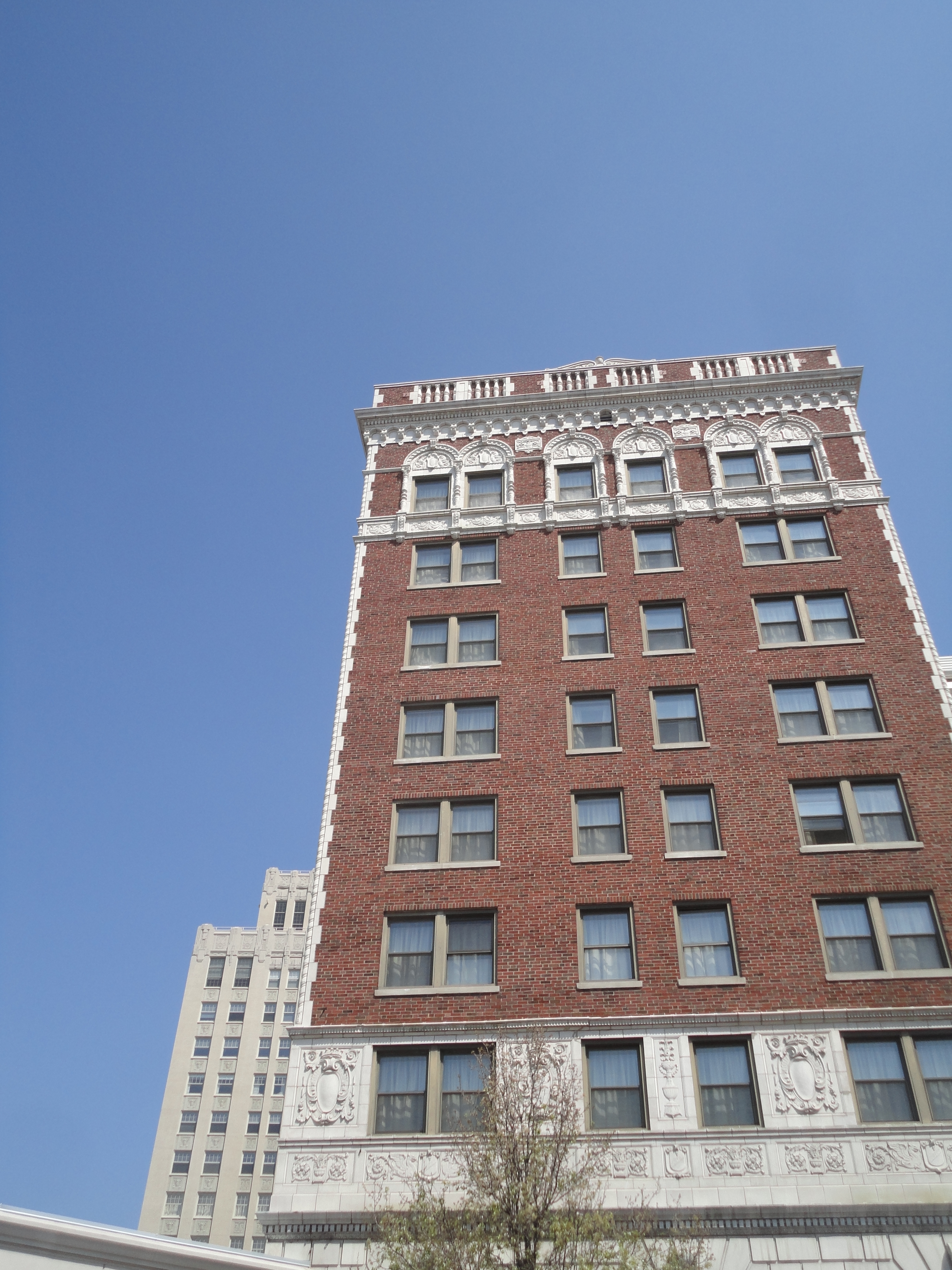 Chase Park Plaza Hotel