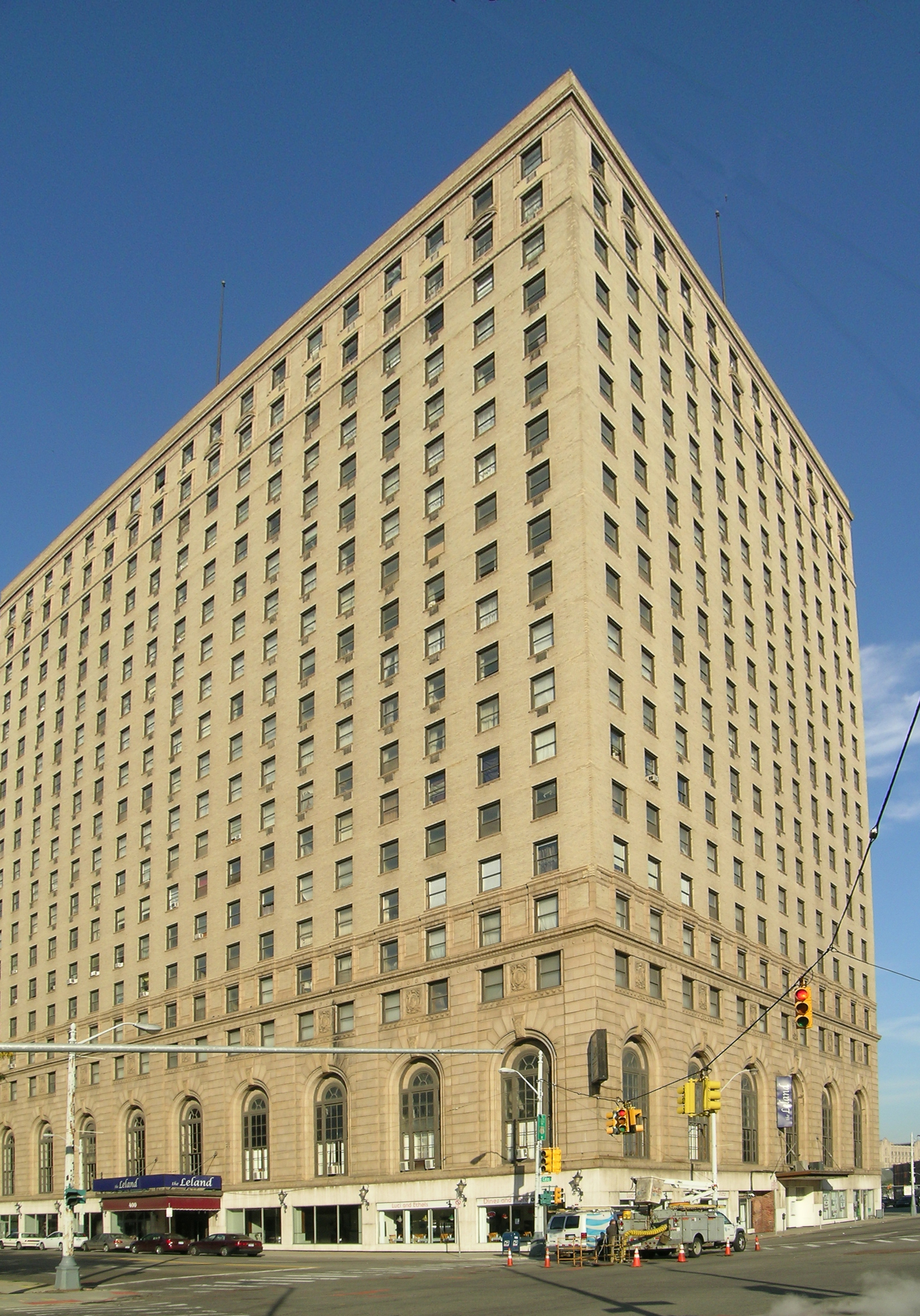 Detroit-Leland Hotel