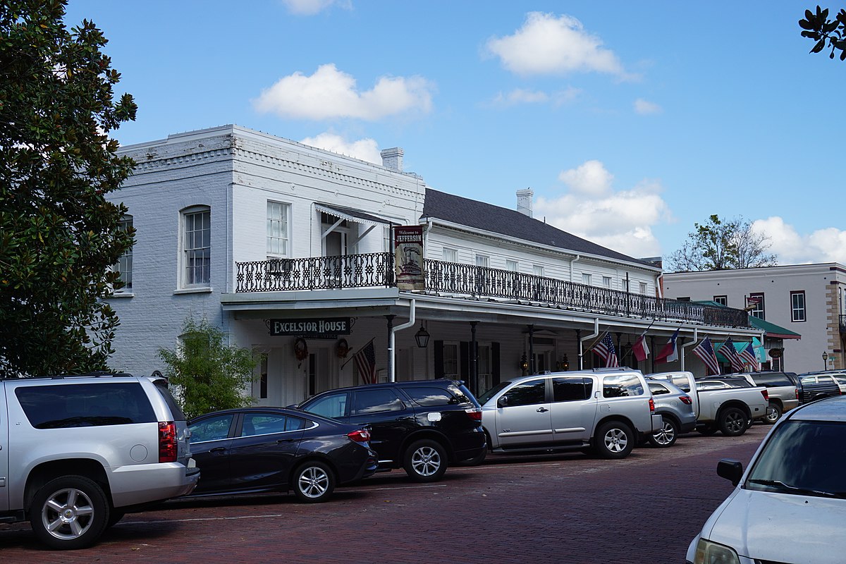 Excelsior House Hotel