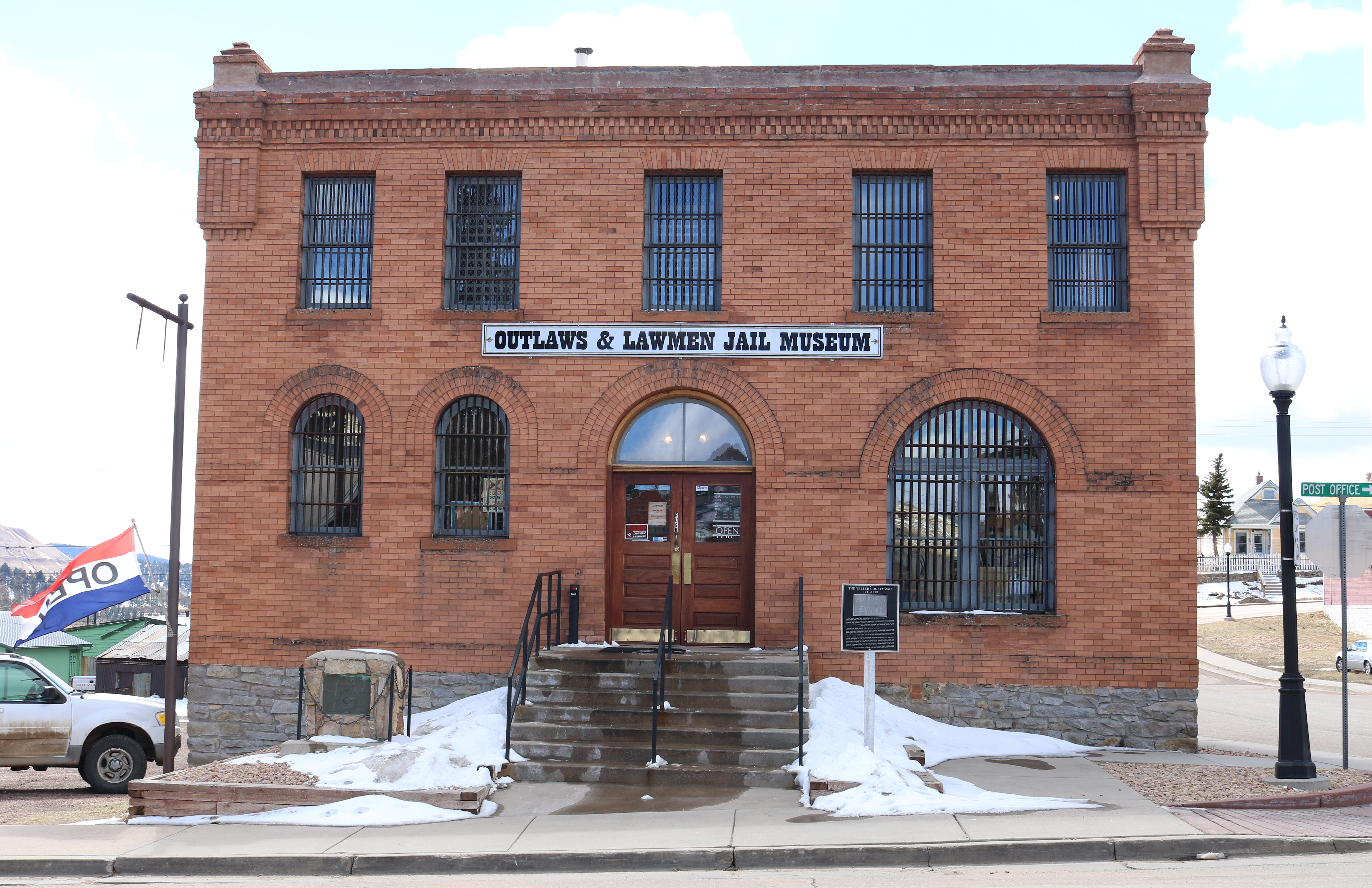 Outlaws and Lawmen Jail Museum