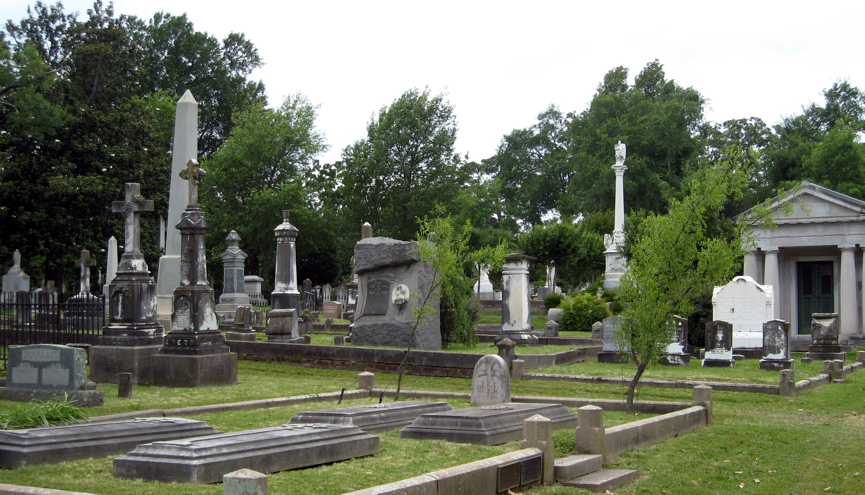 Mount Holly Cemetery