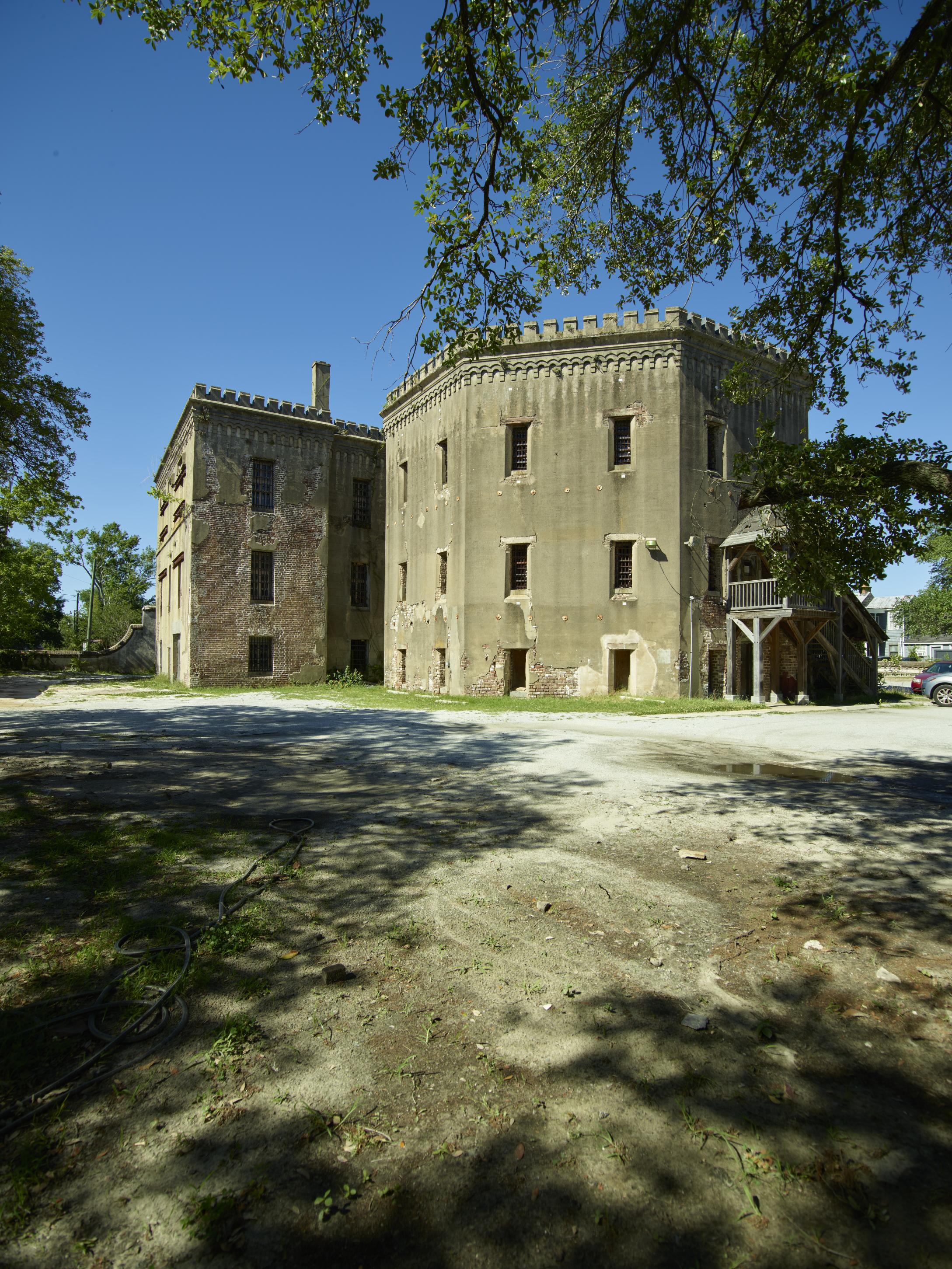 Haunted places in Charleston