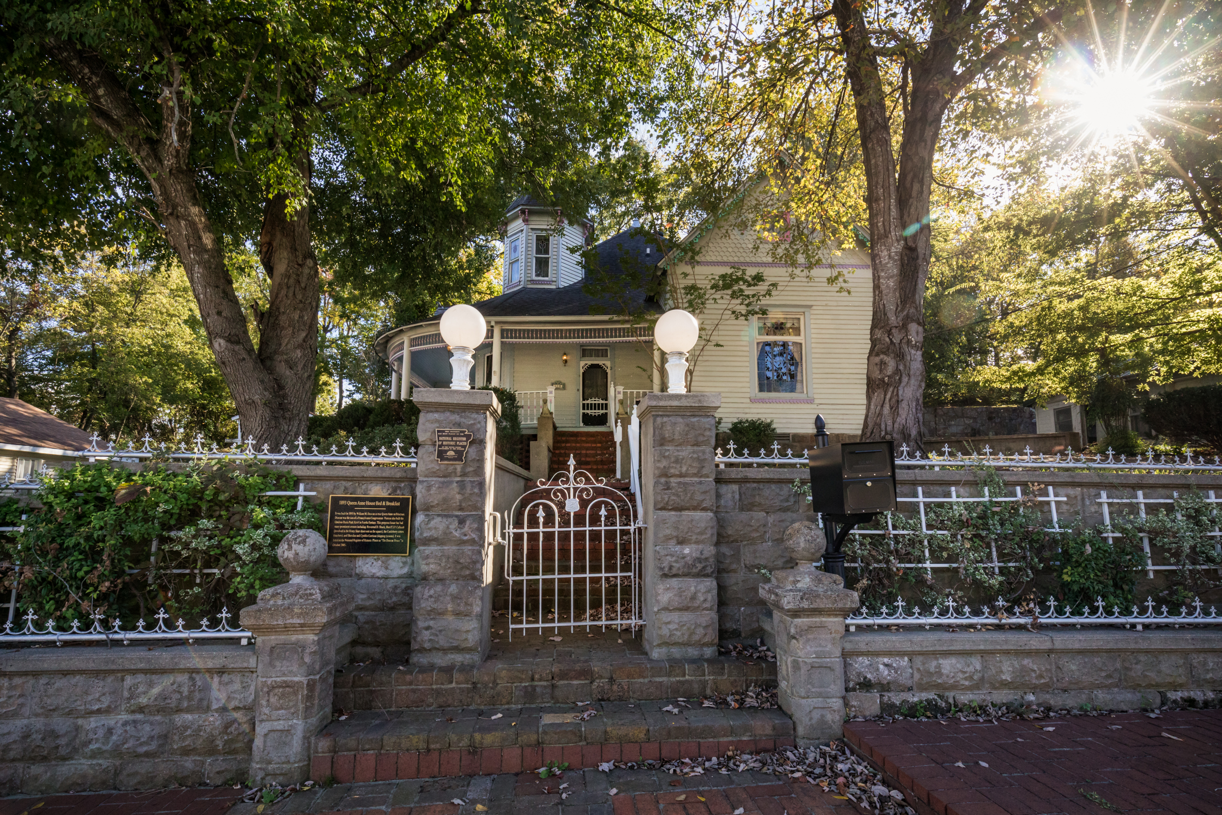 Queen Anne House Bed & Breakfast